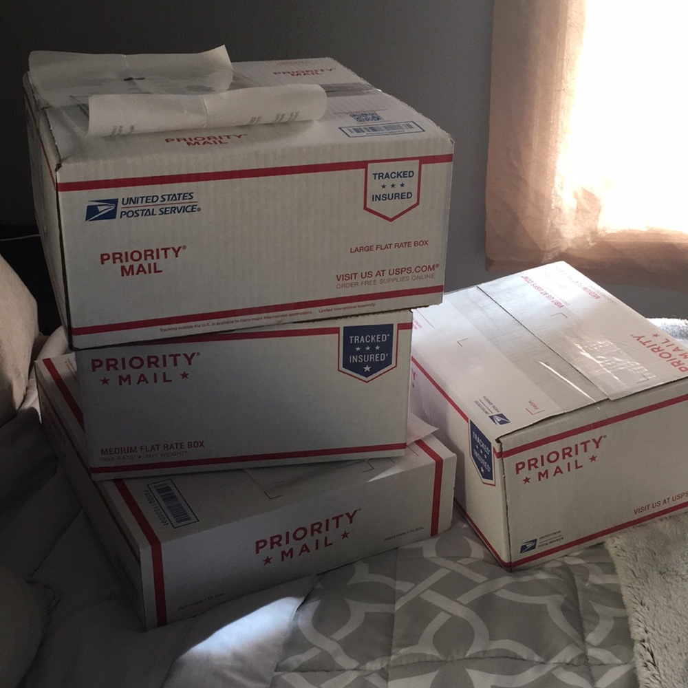 ✨Packages being mailed out today! 🙌🏼✨💜✌🏼